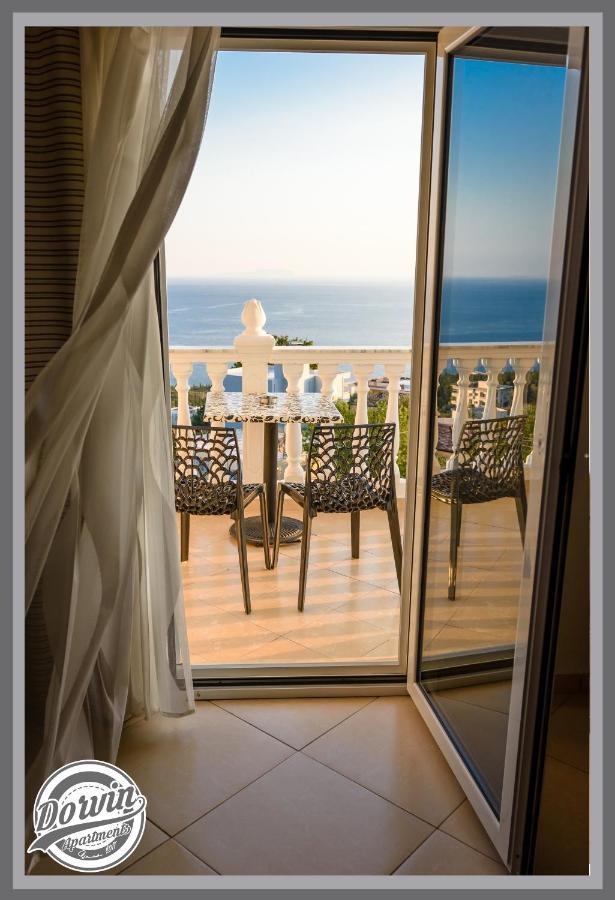 Dorvin Apartments Dhërmi Esterno foto